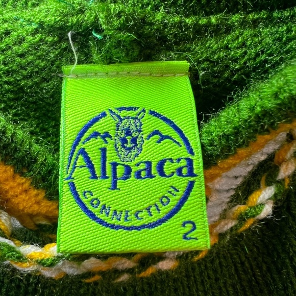 Alpaca Embroidered Hooded Poncho Green Fringe Hem Felt Animals Lace Up Kids Sz 2 - Picture 3 of 12